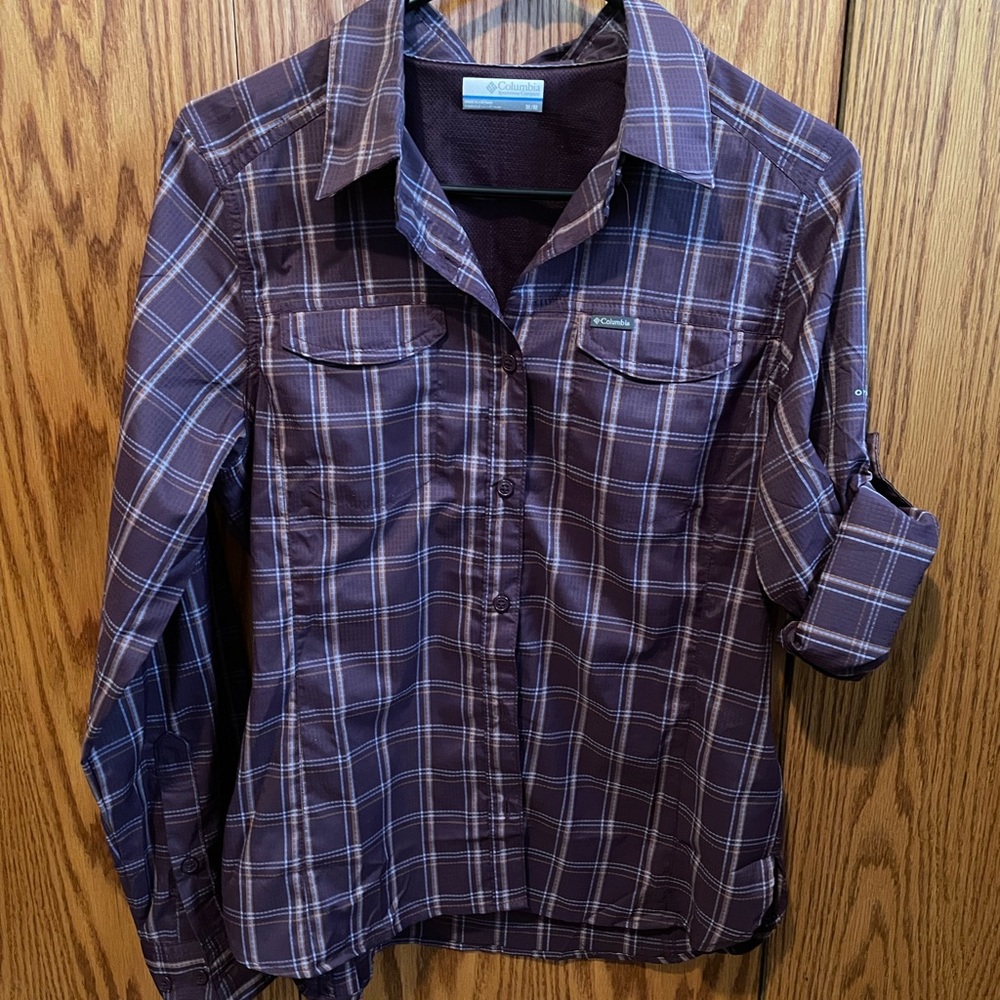 Womens Columbia Omni Shade purple plaid button down short Sz M